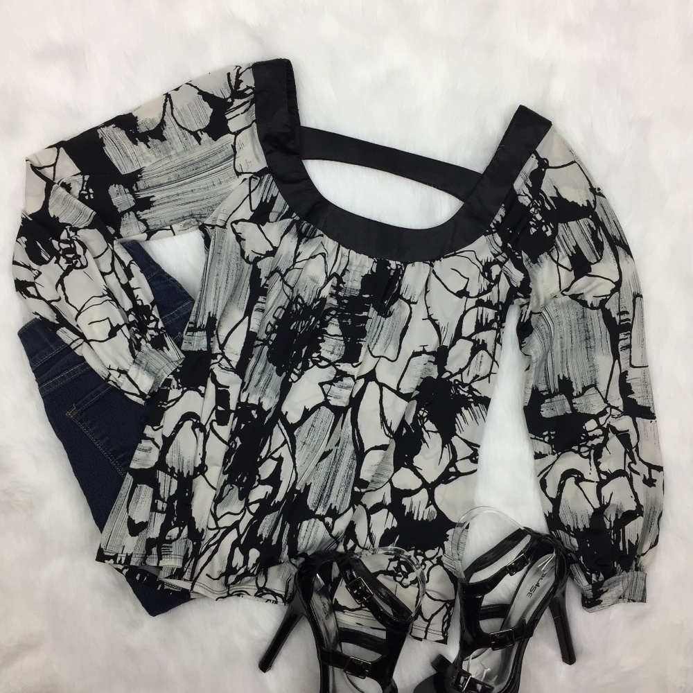 Scoop Back Long Sleeve Stretchy Top Size M ING